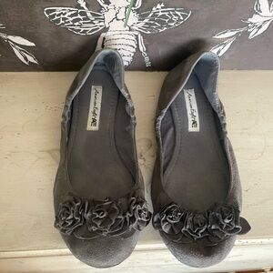 American Eagle Outfitters Grey  Flats with Roses Detail